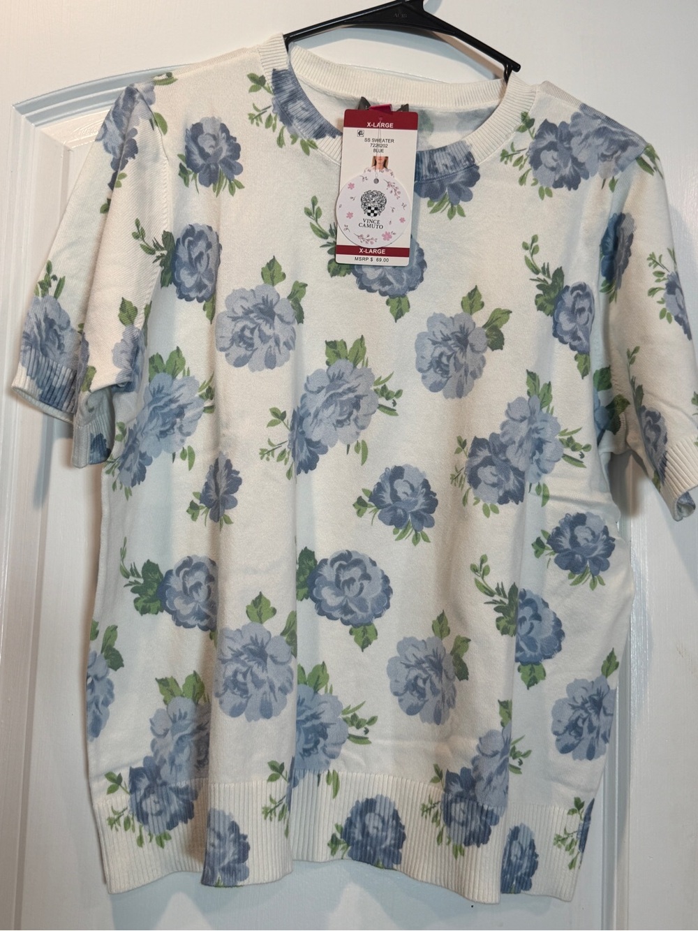 Vince Camuto White Short-Sleeve Knit Shirt with Blue Floral Print XL